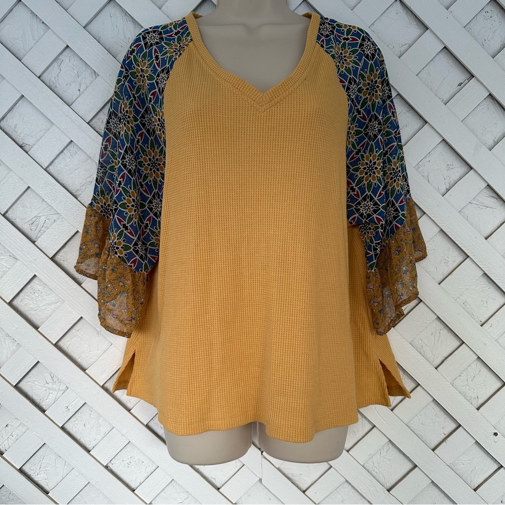 UMGEE Waffle Knit V-Neck Bell Sleeve Floral Boho Top Yellow Size M